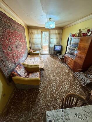 3 otaqlı Köhnə tikili, 8-ci kilometr q., Bakı