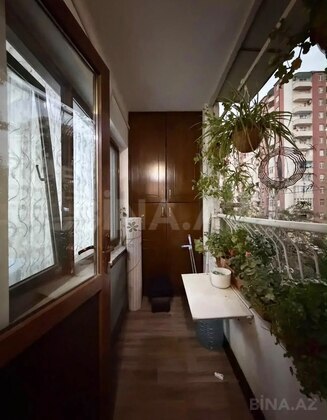 3 otaqlı Köhnə tikili, Xalqlar Dostluğu m., Bakı