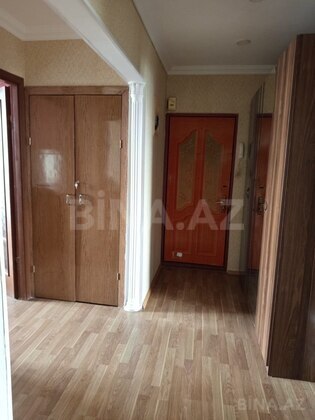 3 otaqlı Köhnə tikili, Həzi Aslanov m., Bakı