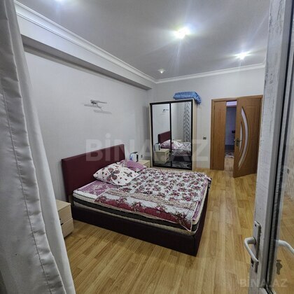 3 otaqlı Yeni tikili, Şah İsmayıl Xətai m., Bakı