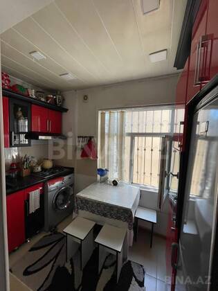 2 otaqlı Köhnə tikili, İnşaatçılar m., Bakı