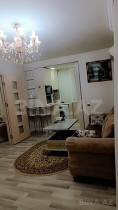 2 otaqlı Köhnə tikili, Elmlər Akademiyası m., Bakı
