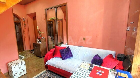 2 otaqlı Köhnə tikili, Nizami m., Bakı