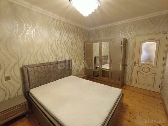 3 otaqlı Köhnə tikili, Qaraçuxur q., Bakı