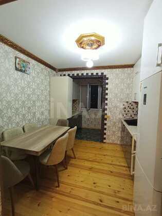 3 otaqlı Köhnə tikili, Qaraçuxur q., Bakı