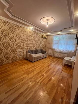 2 otaqlı Köhnə tikili, Memar Əcəmi m., Bakı