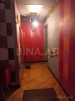 2 otaqlı Köhnə tikili, Nizami m., Bakı