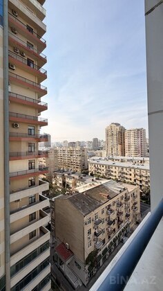 3 otaqlı Yeni tikili, 28 May m., Bakı