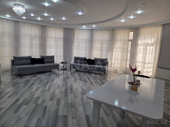 3 otaqlı Yeni tikili, Şah İsmayıl Xətai m., Bakı