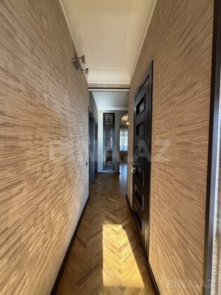 4 otaqlı Köhnə tikili, Bakıxanov q., Bakı