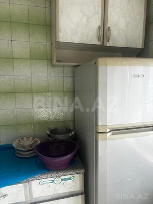 2 otaqlı Köhnə tikili, Neftçilər m., Bakı