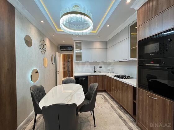 2 otaqlı Yeni tikili, 8 Noyabr m., Bakı