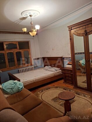 3 otaqlı Köhnə tikili, Həzi Aslanov m., Bakı