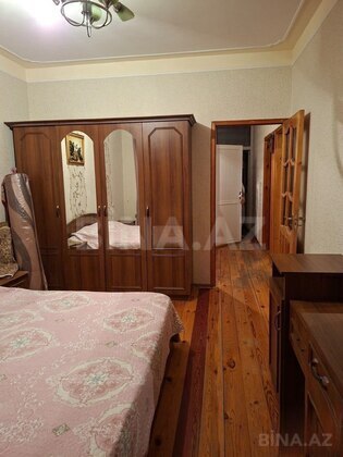 3 otaqlı Köhnə tikili, Həzi Aslanov m., Bakı