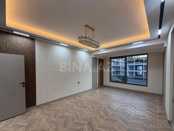 3 otaqlı Yeni tikili, Şah İsmayıl Xətai m., Bakı