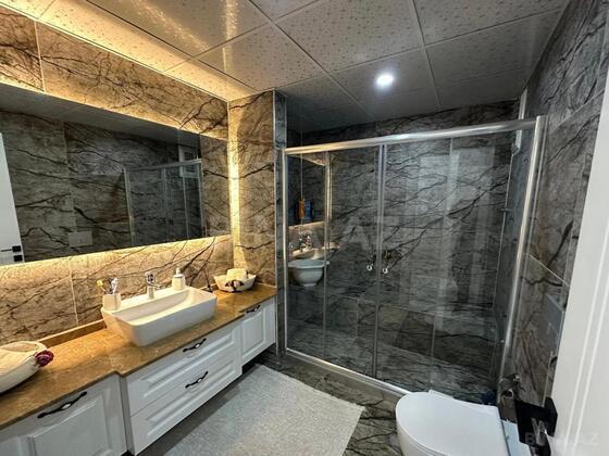 3 otaqlı Yeni tikili, Şah İsmayıl Xətai m., Bakı