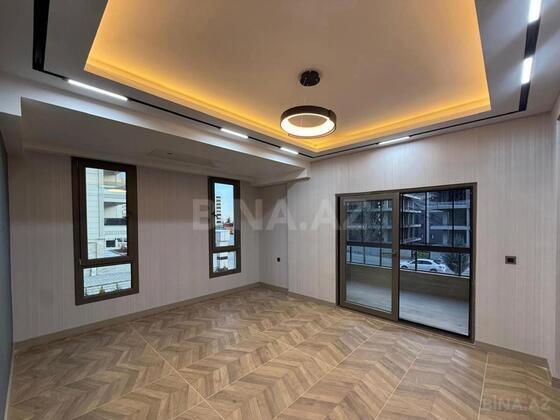 3 otaqlı Yeni tikili, Şah İsmayıl Xətai m., Bakı