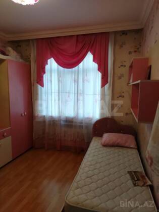 4 otaqlı Köhnə tikili, Həzi Aslanov m., Bakı