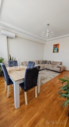 3 otaqlı Yeni tikili, Qara Qarayev m., Bakı