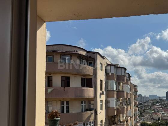 3 otaqlı Yeni tikili, Xırdalan