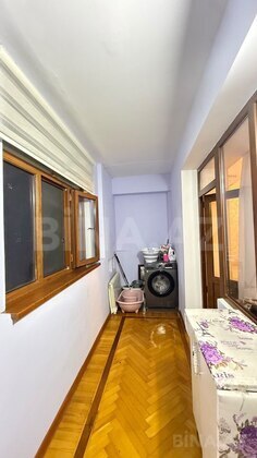 3 otaqlı Köhnə tikili, Gənclik m., Bakı