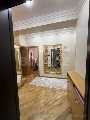 3 otaqlı Yeni tikili, İnşaatçılar m., Bakı