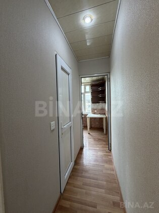 3 otaqlı Köhnə tikili, Bakıxanov q., Bakı