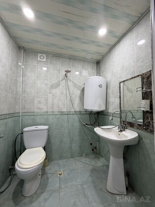 3 otaqlı Köhnə tikili, Bakıxanov q., Bakı