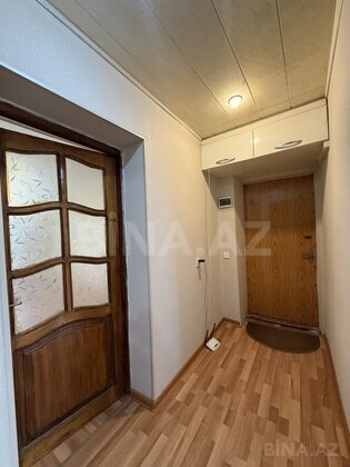 3 otaqlı Köhnə tikili, Bakıxanov q., Bakı