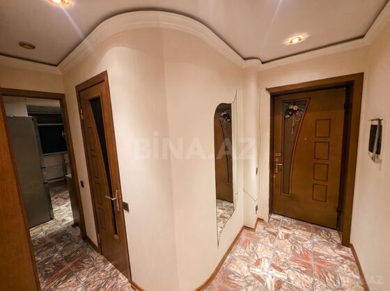 3 otaqlı Köhnə tikili, İnşaatçılar m., Bakı
