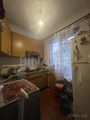 3 otaqlı Köhnə tikili, İnşaatçılar m., Bakı