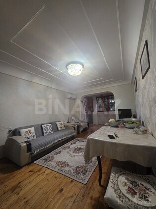 3 otaqlı Köhnə tikili, İnşaatçılar m., Bakı