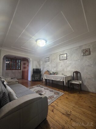 3 otaqlı Köhnə tikili, İnşaatçılar m., Bakı