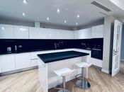 3-комн. новостройка - м. 28 мая - 185 м²