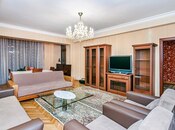 Сдаётся 3-комн. вторичка 135 м², м. Сахил, photo 1 from 8