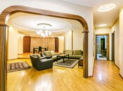 Объявление №3369881 - Баку, м. 28 мая, 4-комн., 200 м², 4/19 этаж