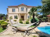 5 otaqlı həyət evi/bağ evi - Mərdəkan q. - 280 m²