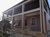 7 otaqlı həyət evi/bağ evi - Buzovna q. - 200 m²