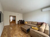 3 otaqlı köhnə tikili - Bakıxanov q. - 75 m²