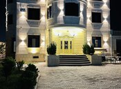6 otaqlı həyət evi/bağ evi - Şüvəlan q. - 340 m²