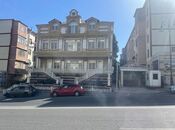 Elan №4720103 - Bakı, Memar Əcəmi m., 20 otaqlı, 1400 m²