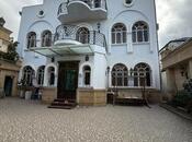 Elan №4743416 - Bakı, Nəsimi m., 8 otaqlı, 700 m²