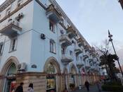 Satılır 4 otaqlı köhnə tikili 110 m², Elmlər Akademiyası m., photo 2 from 8