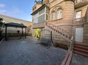 7 otaqlı həyət evi/bağ evi - Səbail r. - 600 m²