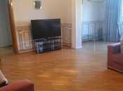 Satılır 4 otaqlı köhnə tikili 150 m², Səbail r., photo 2 from 8