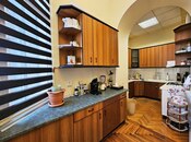 Satılır 4 otaqlı köhnə tikili 166 m², Sahil m., photo 6 from 8