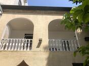 Satılır 12 otaqlı həyət evi/bağ evi 1 000 m², Elmlər Akademiyası m., photo 2 from 8