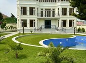 10 otaqlı həyət evi/bağ evi - Şüvəlan q. - 1000 m²