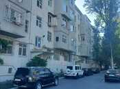 Satılır 2 otaqlı köhnə tikili 55 m², İnşaatçılar m., photo 3 from 8