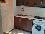 Satılır 2 otaqlı köhnə tikili 55 m², İnşaatçılar m., photo 7 from 8